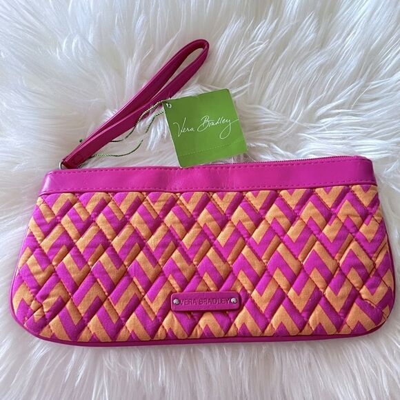Verá Bradley wristlet  - Picture 1 of 7